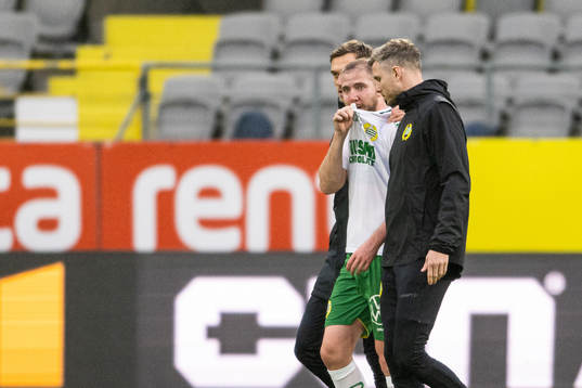 Hammarbys Gustav Ludwigson deppar