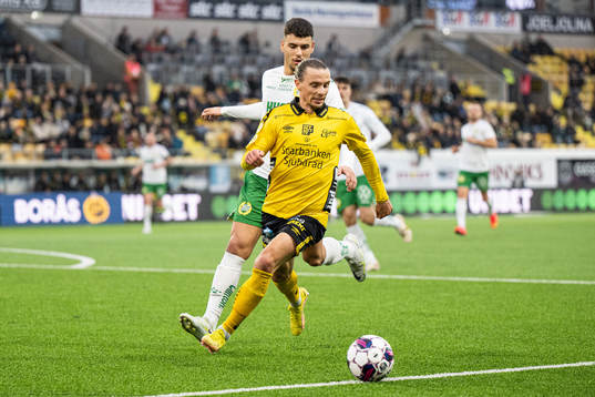 Elfsborgs Niklas Hult och Hammarbys Edvin Kurtulus
