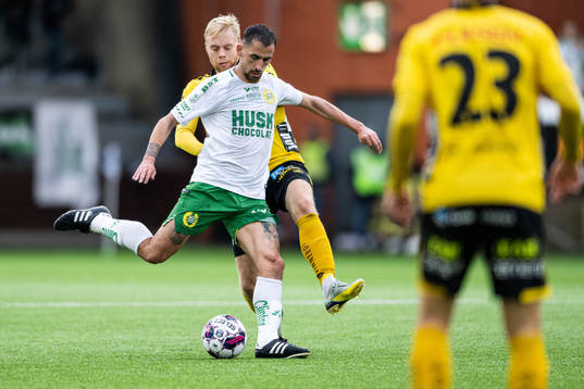 Hammarbys Loret Sadiku och Elfsborgs Sveinn Guðjohnsen
