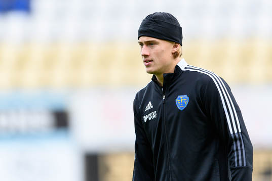 Falkenbergs Oskar Christiansson före fotbollsmatchen i