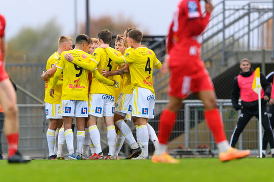 Falkenbergs spelare jublar