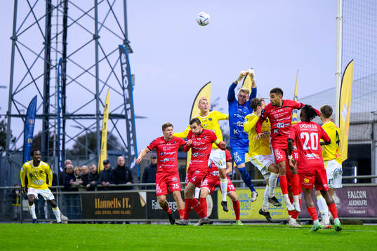 Trollhättans målvakt Johan Becker