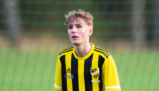 IFK Hässleholms Noa Flink i juniormatchen, kval, U19,