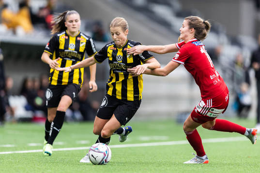 Häckens Anna Anvegård och Piteås Maja Green