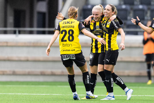 Häckens Anna Sandberg jublar