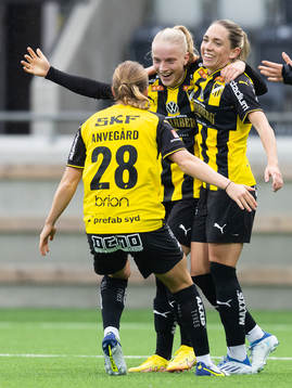 Häckens Anna Sandberg jublar
