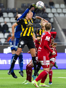 Piteås målvakt Stellan Carlsson och Elma Junttila Nelhage