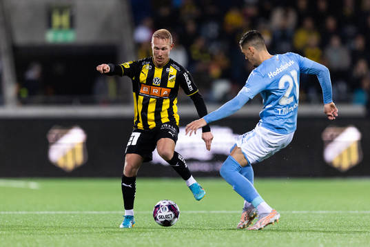 Häckens Mikkel Rygaard Jensen och Malmö FFs Dennis