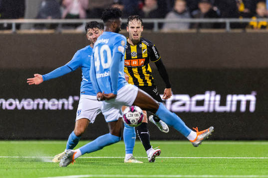 Malmö FFs Erdal Rakip, Emmanuel Lomotey och Häckens Lars