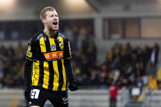 Häckens Simon Gustafson jublar