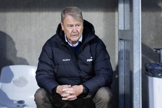 Malmö FFs tränare Åge Hareide innan  fotbollsmatchen i