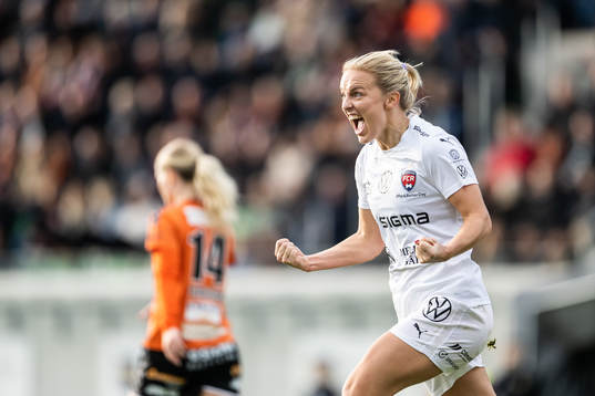 FC Rosengårds Mimmi Larsson jublar