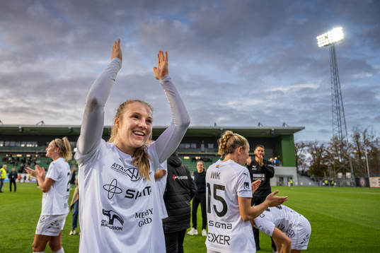 FC Rosengårds Fiona Brown jublar