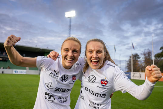 FC Rosengårds målskyttar Mimmi Larsson och Fiona Brown