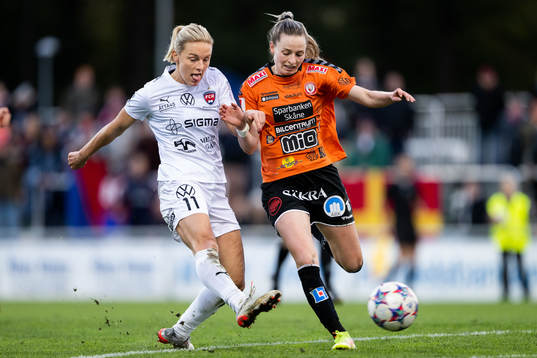 FC Rosengårds Mimmi Larsson och Kristianstads Gabrielle