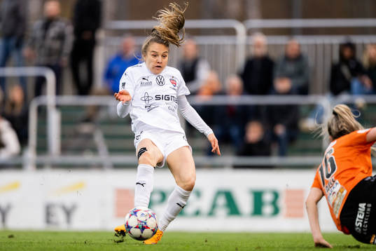 FC Rosengårds Fiona Brown gör 0-2 målet