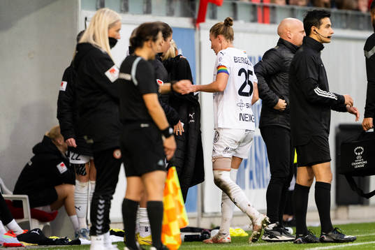 FC Rosengårds Emma Berglund utgår med skada