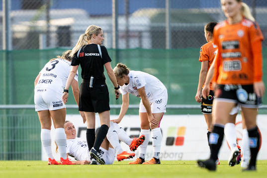 FC Rosengårds Athinna Persson Lundgren med skada