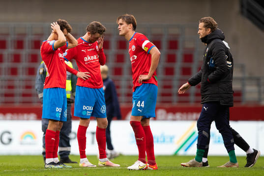 Helsingborgs Thomas Rogne och målvakt Anders Lindegaard