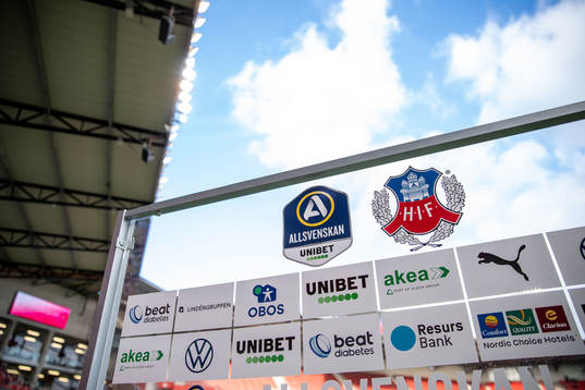 En skylt med Allsvenskans logotyp och Helsingborgs
