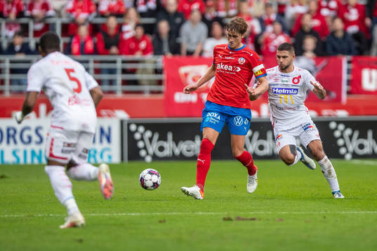 Helsingborgs Thomas Rogne och Degerfors Omar Faraj