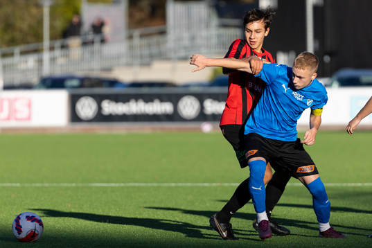 Brommapojkarnas Charlie Antonelius och Halmstads Altin