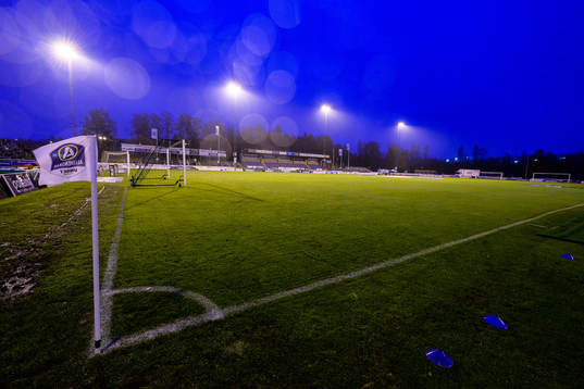 Spelplanen på Finnvedsvallen före fotbollsmatchen i