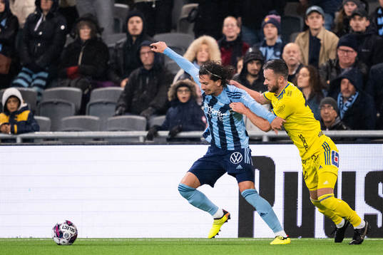 Djurgårdens Gustav Wikheim och GIF Sundsvalls Robert