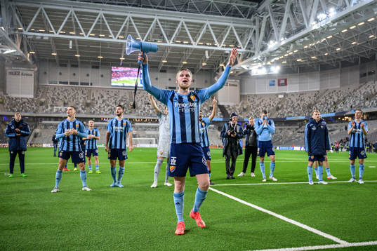 Djurgårdens Kalle Holmberg jublar