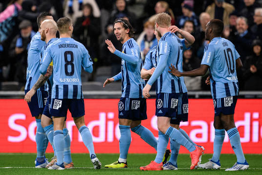 Djurgårdens Gustav Wikheim jublar