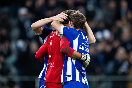 IFK Göteborgs målvakt Warner Hahn och Emil Salomonsson