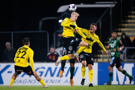 Mjällbys Otto Rosengren och Noah Persson