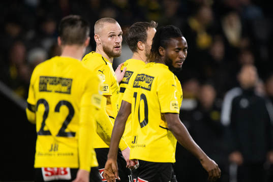 Mjällbys Adam Ståhl (m) jublar