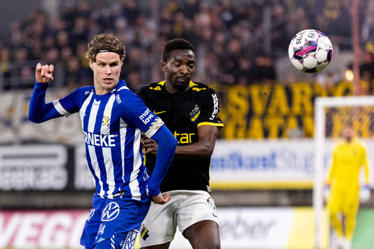 IFK Göteborgs Gustaf Norlin och AIKs Collins Lusaka