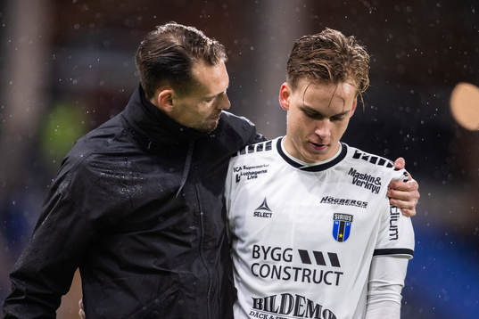 Sirius tränare Daniel Bäckström och målvakt Hannes