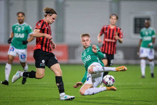 Brommapojkarnas Oscar Pettersson och Brages Malte Persson