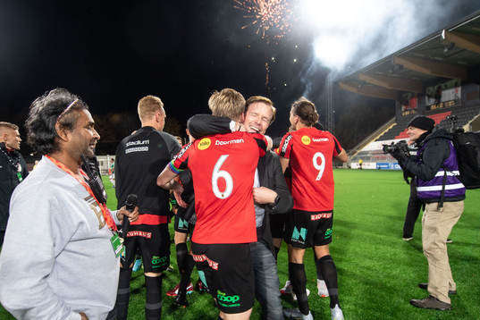 Brommapojkarnas Gustav Sandberg Magnusson och tränare