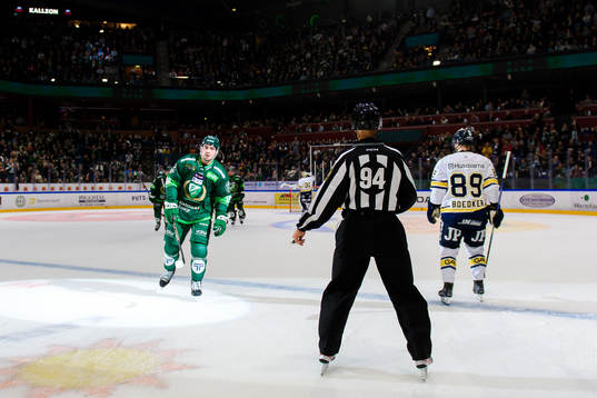 Färjestads Remi Elie jublar