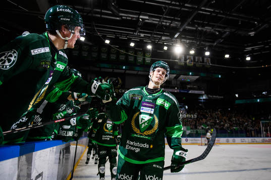 Färjestads Carl Jakobsson jublar