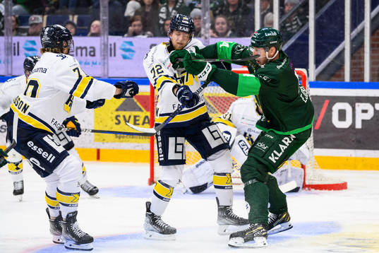 HV71s Jonathan Davidsson och Färjestads Victor Ejdsell