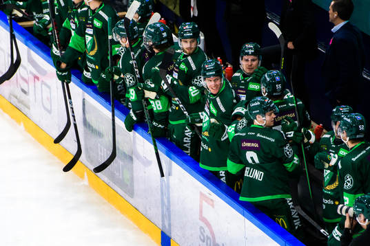 Färjestads spelare jublar