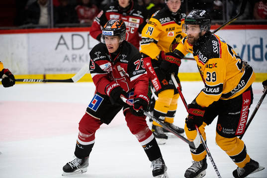 Örebros Oliver Eklind  och Luleås Pontus Själin