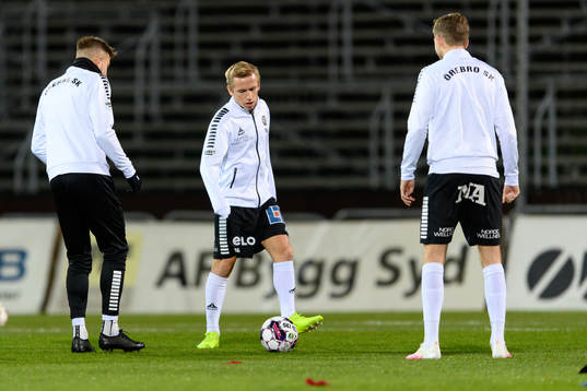 Örebros David Seger före fotbollsmatchen i Superettan