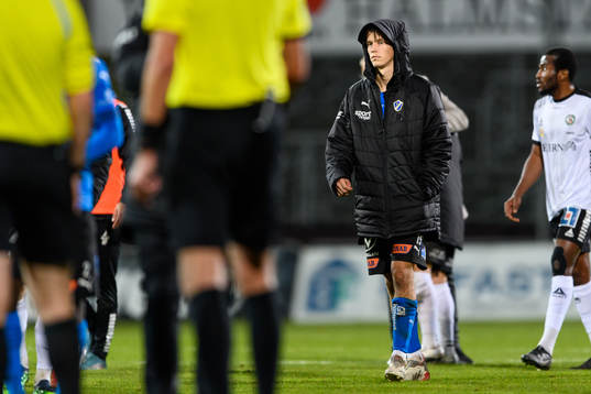 Halmstads Kazper Karlsson deppar
