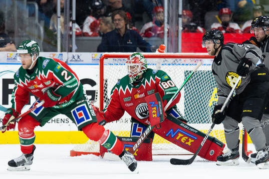 Frölundas målvakt Frederik Dichow