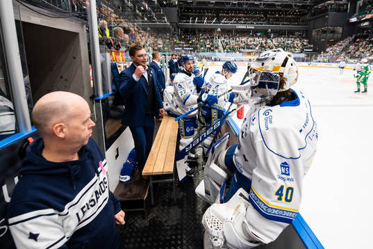 Leksands målvakt Mantas Armalis blir utbytt