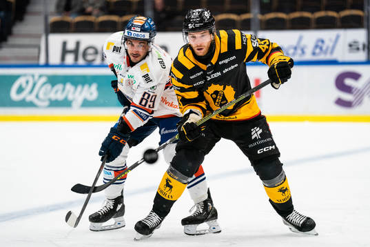 Växjös Jayden Halbgewachs och Skellefteås Filip Sandberg