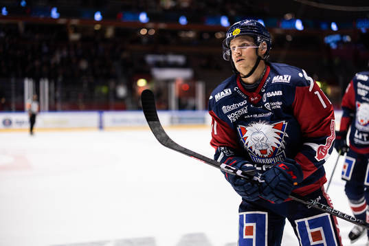 Linköpings Henrik Törnqvist jublar