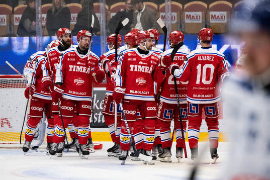 Timrås spelare jublar