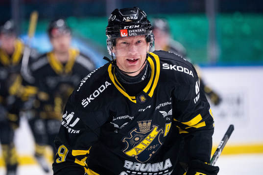 AIKs Richard Gynge jublar